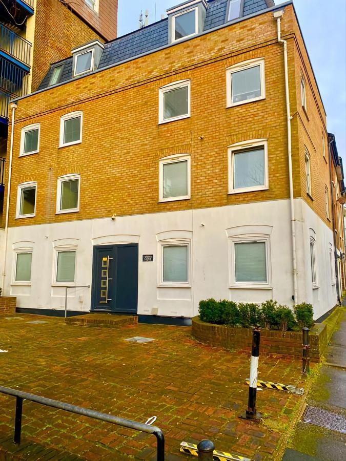 Luxury Hollywood Getaway In The Heart Of The City Brighton Exterior photo